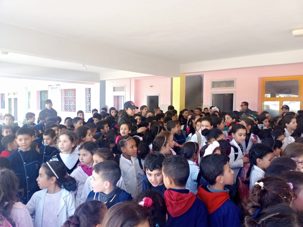 تـــازة : حملة التحسيس بمخاطر “فيروس كورونا ” تصل مدارس مدينة تازة